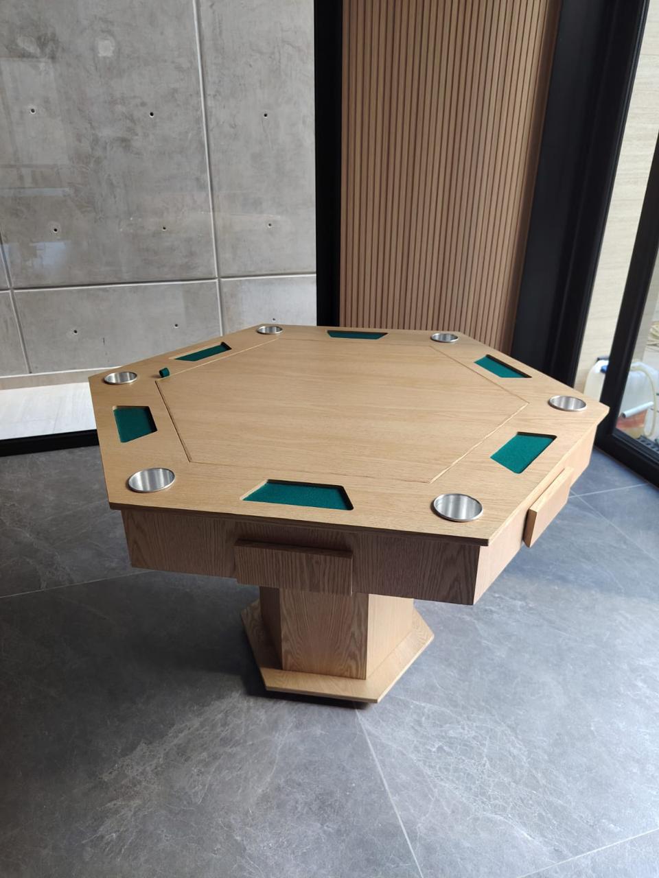 Mesa de cartas para póker